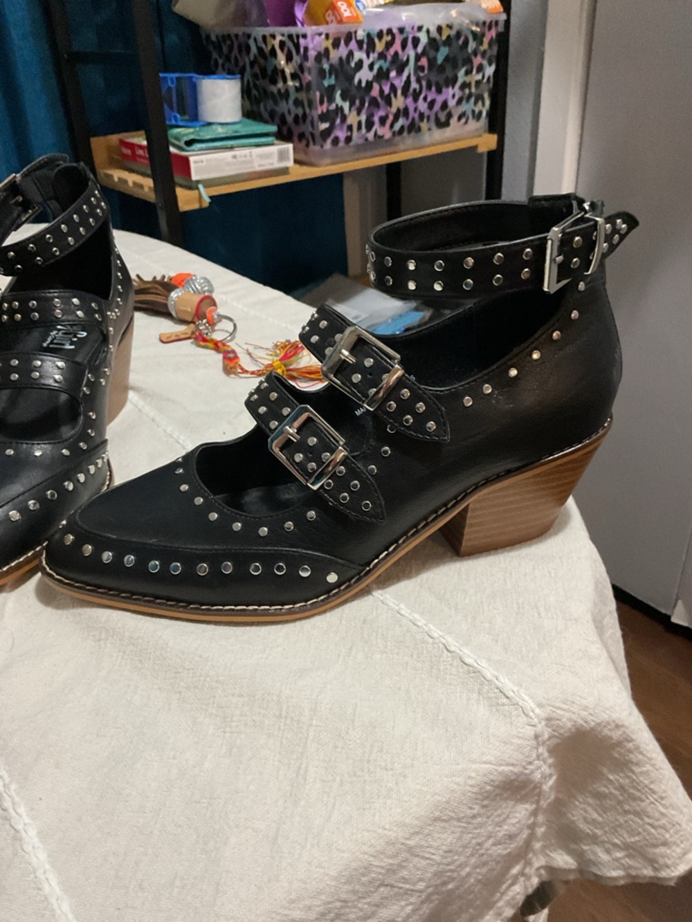 Corky’s Cackle Hey Girl three buckle studded shoes size 10